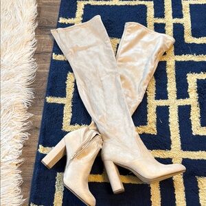 Cream Heeled Boots with Pointed Toe and High Heel